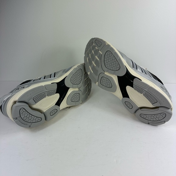 Men Adidas Spiritian 2000 Matte Silver/Silver Metallic/Gray Size 11.5 (ID5411) - Picture 11 of 11